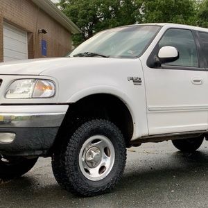 Meet your Posher, Joshua